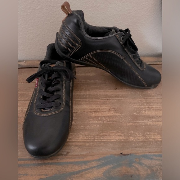 LEVI Men’s Black, Casual, Faux Leather Upper, Lace Up Shoes/Sneakers  Size 13 - Picture 2 of 10